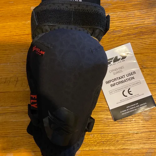 Fly Racing Cypher Knee Guard M