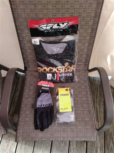 NWT Fly racing L jersey/XL glove/6-9 sock