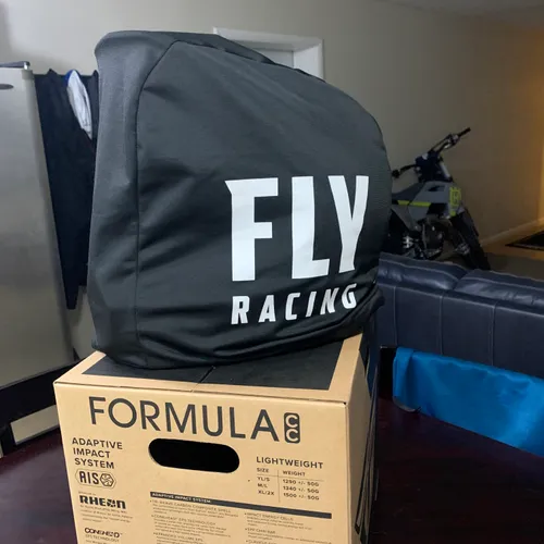 Fly Racing Helmets - Size L