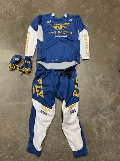 Fly Racing Gear Combo - Size M/32