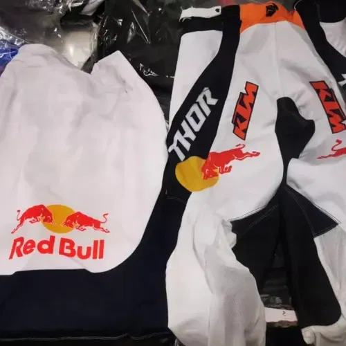 Redbull Ktm Pants/Jersey Combo
Adult Size M/32