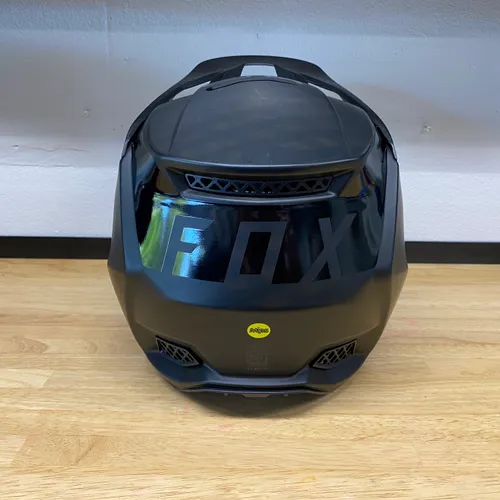 Fox Racing V3 RS Helmet Carbon Matte Black Medium