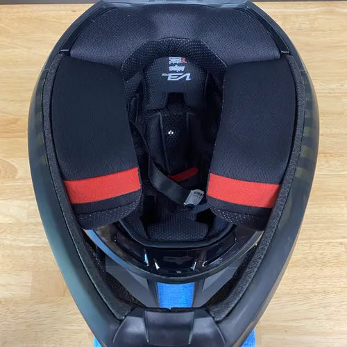 Fox Racing V3 RS Helmet Carbon Matte Black Medium