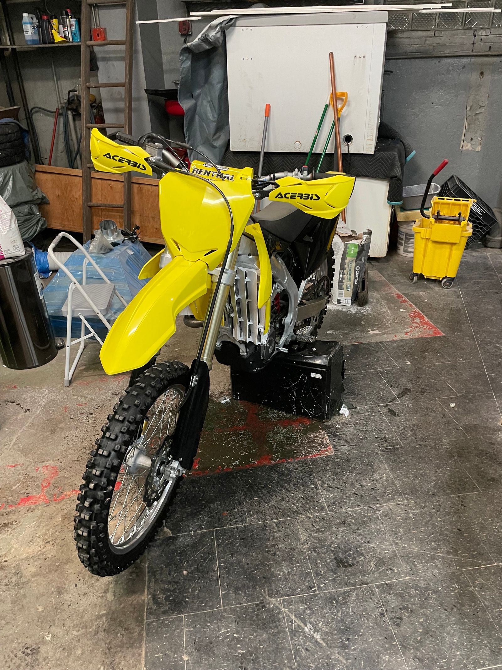 スズキRM125ノーマルタンク CL010003-2.jpg