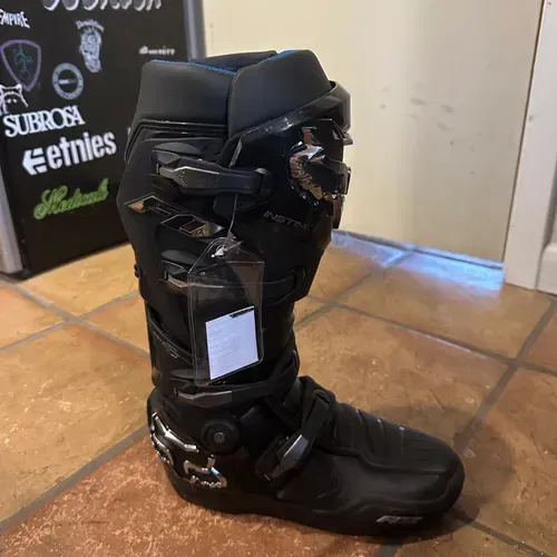Fox Instinct Boots
