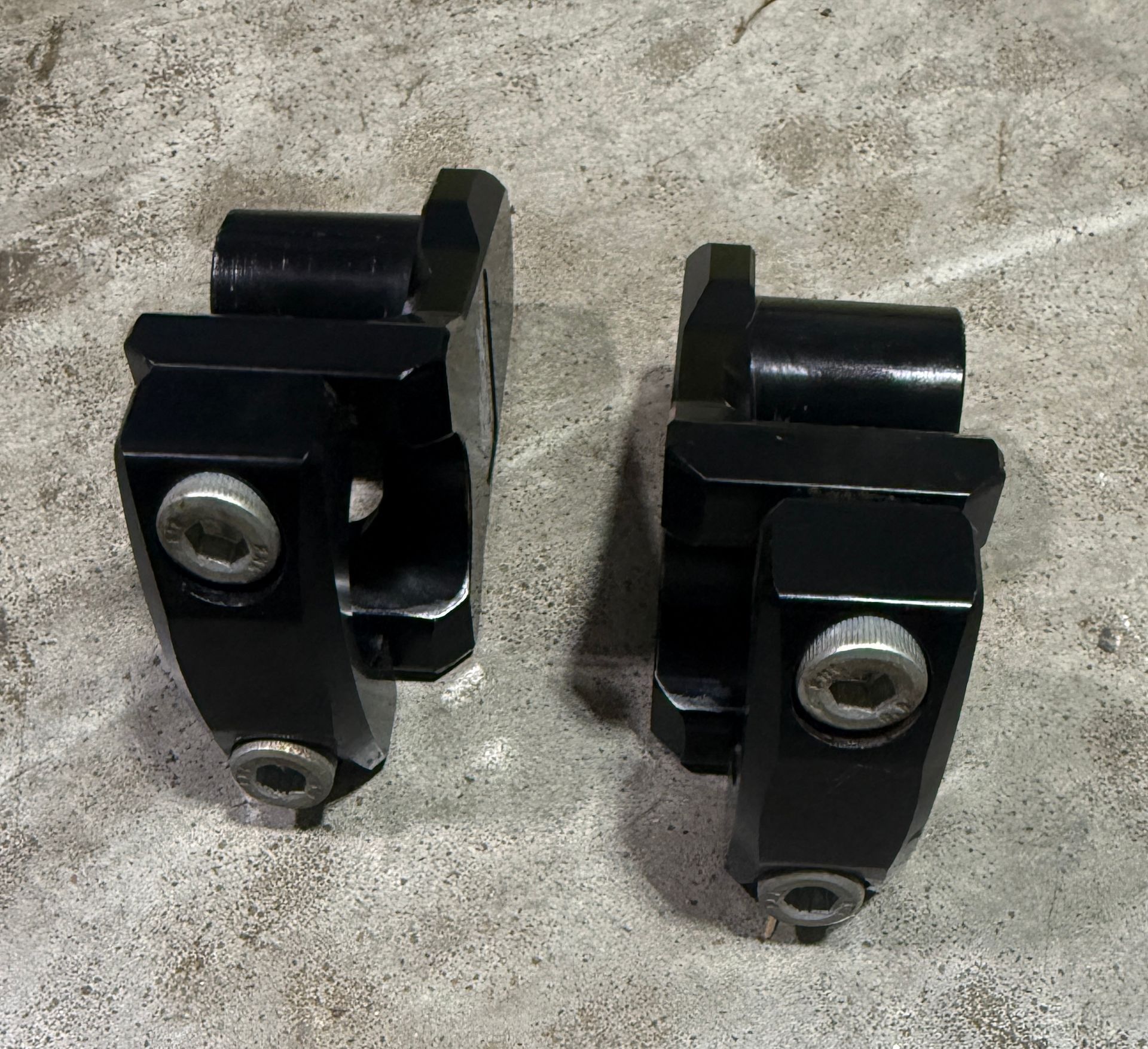Roxx 1.75 Inch Pivot Bar Risers 