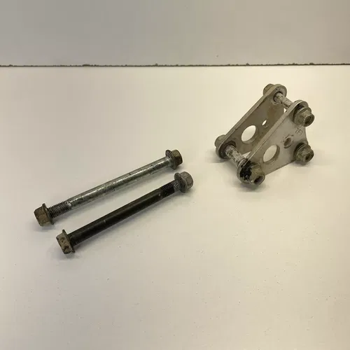 2003 02-06 RM250 RM 250 Upper Engine Mount Bracket Hanger Stay Holder Plate
