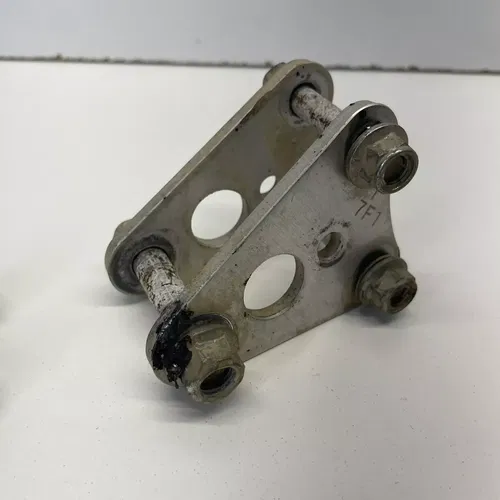 2003 02-06 RM250 RM 250 Upper Engine Mount Bracket Hanger Stay Holder Plate