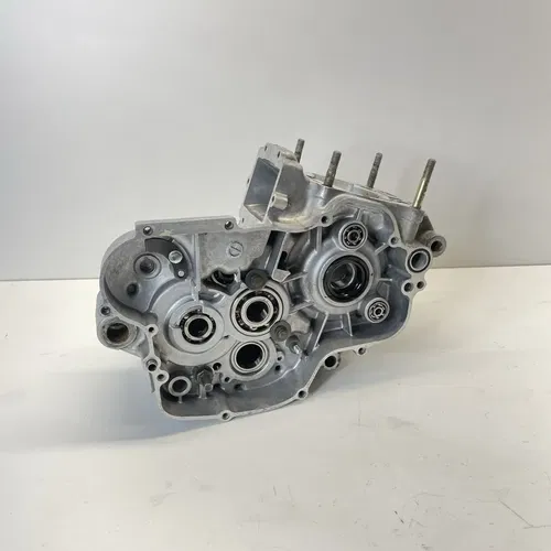 1998 98 KX125 KX 125 Engine Crankcase Set Carter Block Half Cases Bottom End