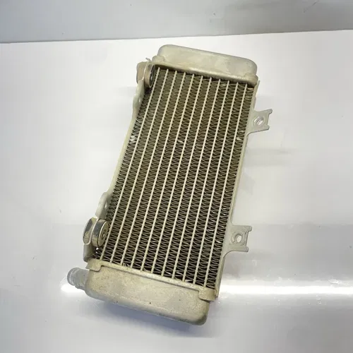 2005 crf250r crf 250r Honda OEM used 2004-2009 Radiator Left