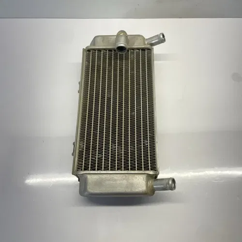 2005 crf250r crf 250r Honda OEM used 2004-2009 Radiator Left