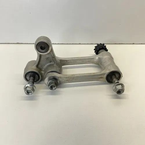 2010 - 2011 Kawasaki KX450F KX 450F Linkage Pivot NICE AND PACKED WITH GREASE!