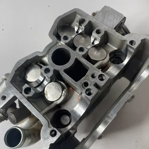 2005 2006 Yamaha WR450F WR 450F Complete Cylinder Head Top End Valve Cap Cams