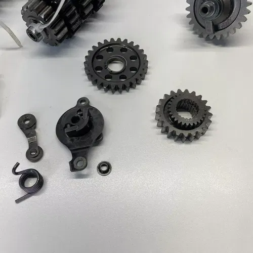 2003 Kawasaki Kx250 Transmission Gears / Shift Shaft OEM