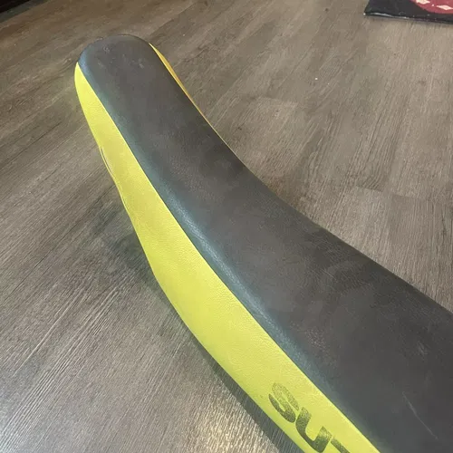 05-07 SUZUKI RMZ450 RMZ 450 RMZ450Z OEM FOAM PAN SEAT SADDLE COVER SHORT