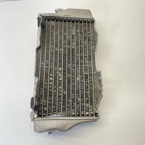 2002 02-04 CRF450R OEM LEFT SIDE RADIATOR ENGINE ICE COOLING 19015-MEB-671