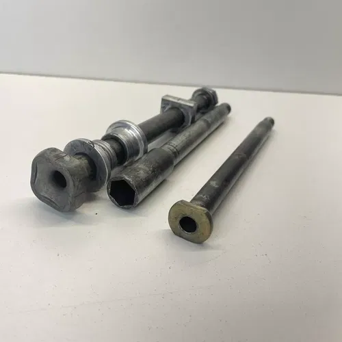 1997-1999 CR250R CR250 OEM Rear Wheel Axle Bolt Spindle Shaft Pivot Spacers Nut