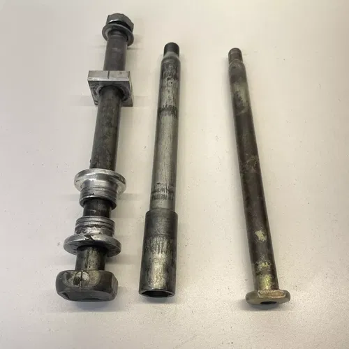 1997-1999 CR250R CR250 OEM Rear Wheel Axle Bolt Spindle Shaft Pivot Spacers Nut