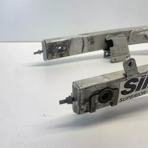 1997 95-97 KX100 KX 100 Swingarm Rear Suspension Fork Wheel Support Brace Arm