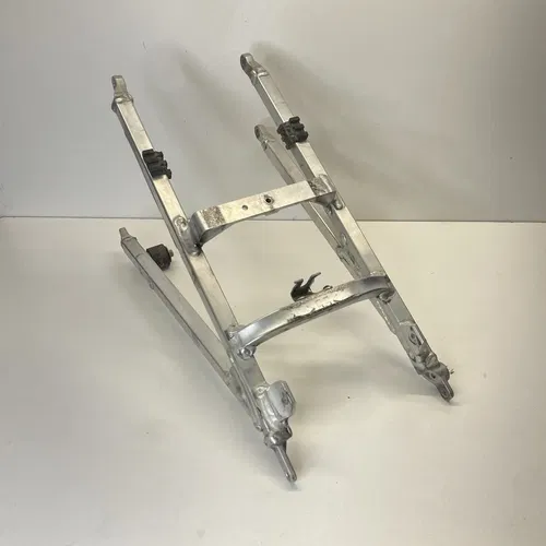 2014 14-18 YZ250F YZ 250F OEM Subframe Rear Chassis Seat Rail Support Brace Arm
