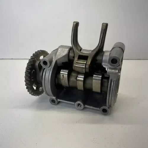 2004 Honda CRF450R Camshaft Engine Motor Cam Shaft OEM Cylinder Head CRF 450R