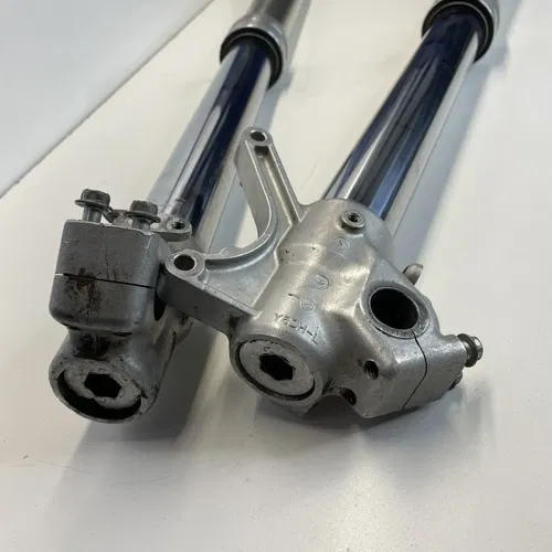 1998 YAMAHA YZ125 YZ 125 FORKS FRONT SUSPENSION DAMPERS SPRING