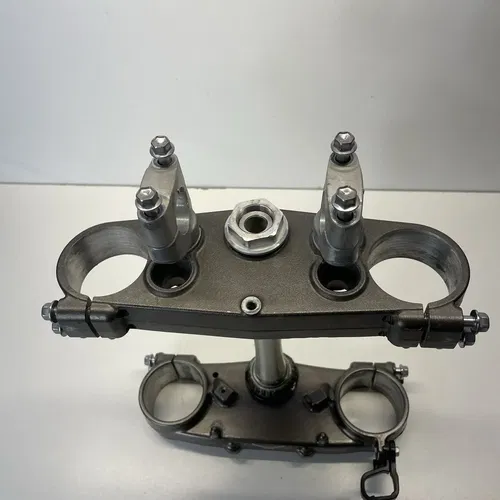 2014-2017 Yamaha YZ450F 2014-2018 YZ250F OEM Triple Clamps Tree Steering Stem