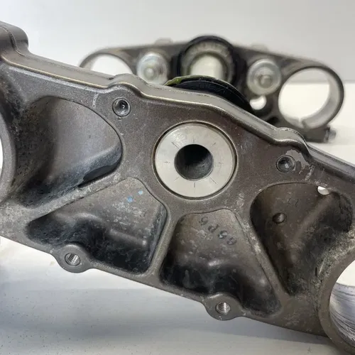 2014-2017 Yamaha YZ450F 2014-2018 YZ250F OEM Triple Clamps Tree Steering Stem