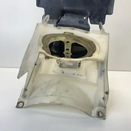 1997 - 1999 Honda CR250 R OEM AIR BOX AIRBOX INTAKE CLEANER CASE 17210-KZ3-B00