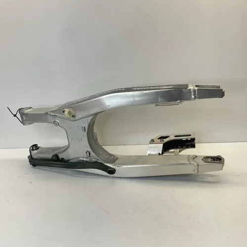2005 04-07 HONDA CRF250R CRF 250R OEM REAR SWINGARM SWING ARM SUSPENSION NICE!!!
