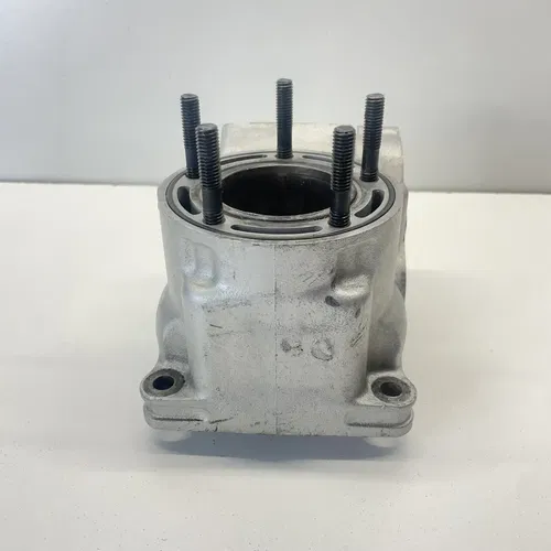 1998 Yamaha Yz125 Cylinder Bore Jug OEM Used (Needs Repair)