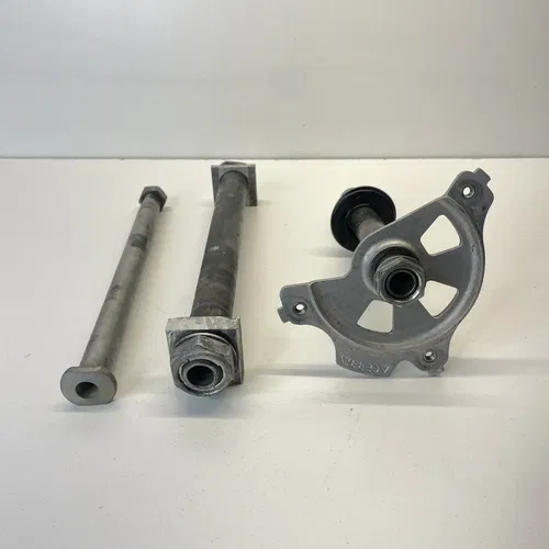 2013 Kawasaki Kx250f Front Axle Rear Axle Swingarm Pivot Bolt But