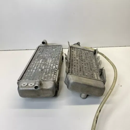 2011 (09-11) Kawasaki Kx250f Right And Left Side Radiator Cooling OEM