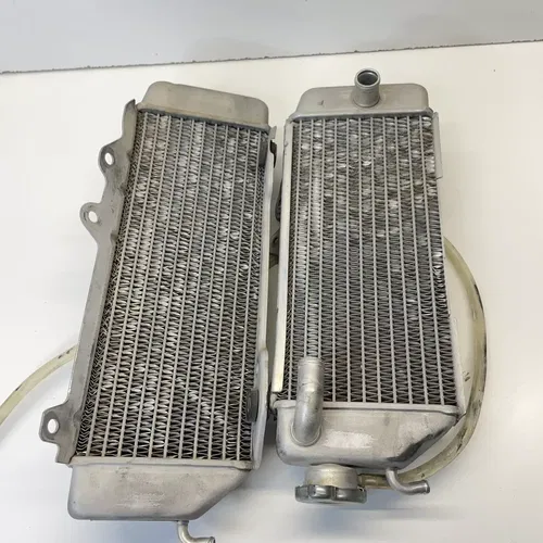 2011 (09-11) Kawasaki Kx250f Right And Left Side Radiator Cooling OEM