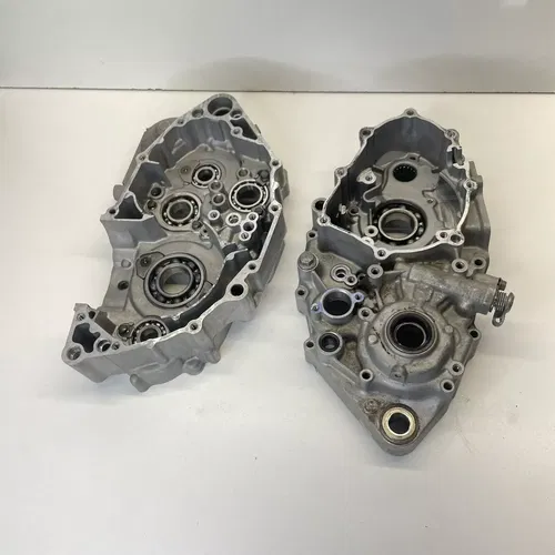 2001 Yamaha wr250f Engine Cases Motor Bottom End