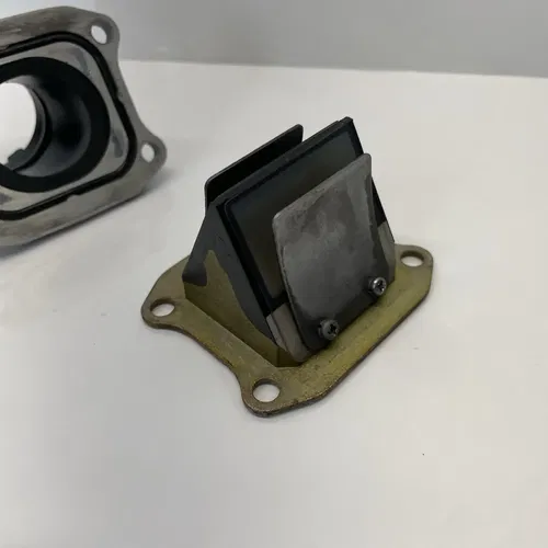 2004 1996-2004 HONDA CR85R Reed Block With Intake Boot Assembly Reed Valve OEM