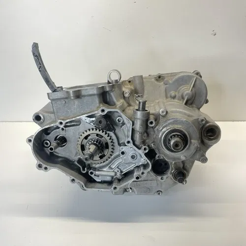 2010 Kawasaki Kx450f Bottom End Engine Cases Crank Transmission Clutch