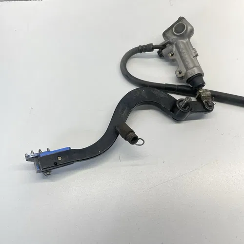 2010 Kawasaki Kx450f Rear Brake Assembly Caliper Master Cylinder Brake Peddle