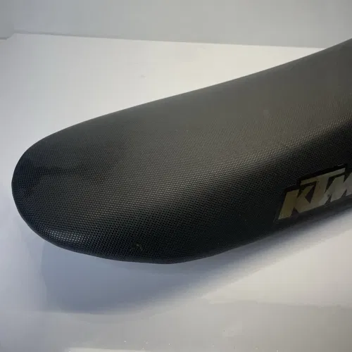 2003 2004 KTM 85SX 85 SX 04 105SX 105 Seat Pan Foam Cover 47007040000