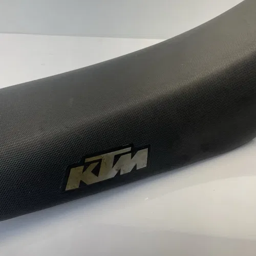 2003 2004 KTM 85SX 85 SX 04 105SX 105 Seat Pan Foam Cover 47007040000