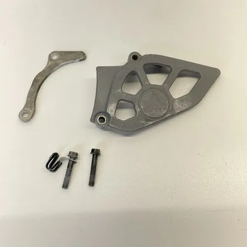 2002 - 2005 Honda CRF 450R CRF450R OEM CASE SAVER SPROCKET GUARD COVER