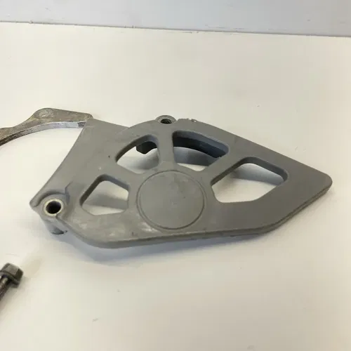 2002 - 2005 Honda CRF 450R CRF450R OEM CASE SAVER SPROCKET GUARD COVER