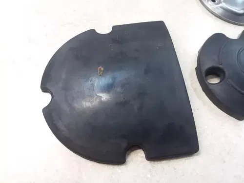 1988 Kawasaki VN 1500 Vulcan VN1500-A2 Left Engine Cover Plate & Dampers PJ-11