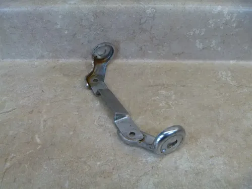 Yamaha 700 VIRAGO XV700-N Used Front Signal  Mount Bracket 1985 Vintage YB69