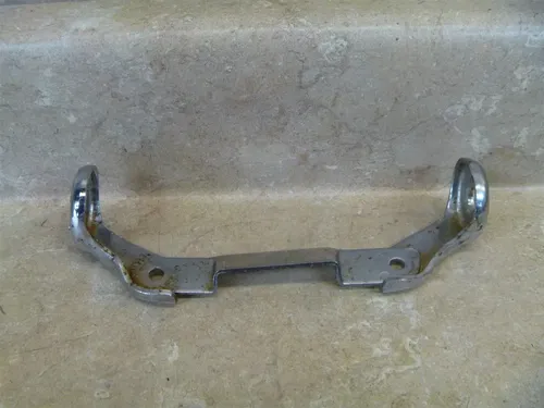 Yamaha 700 VIRAGO XV700-N Used Front Signal  Mount Bracket 1985 Vintage YB69