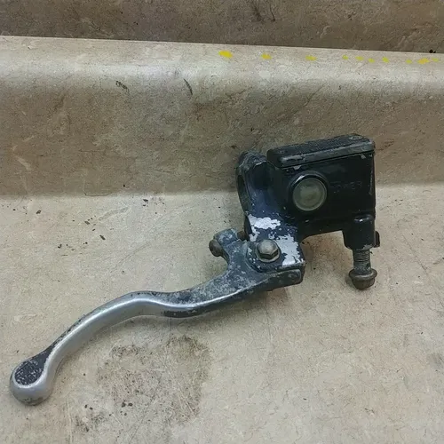 Honda 200 XL XL200 Front Brake Master Cylinder 1984 HB579