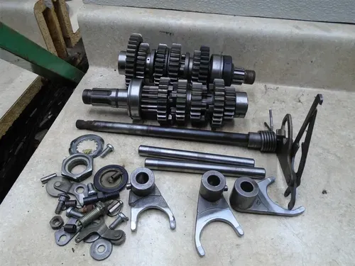 Kawasaki 305 EX EX305 GPZ Engine Transmission Shift Forks Shaft 1983 SM606