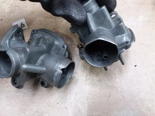 Yamaha 250 YDS2 Engine Carburetor Body Set RIGHT LEFT 1962 1963 #16 ANX C17