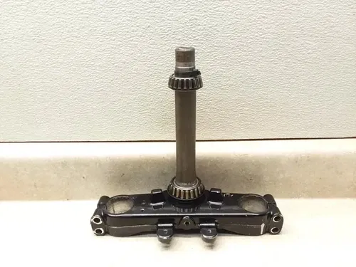 VTG 1982 Yamaha XT550 XT 550 Lower Triple Fork Clamp Bridge Steering Stem PJ-16