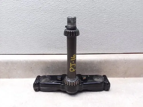 VTG 1982 Yamaha XT550 XT 550 Lower Triple Fork Clamp Bridge Steering Stem PJ-16